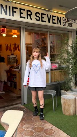 「アイテム（ヘアブラシ）」を使った、ひいなさん（レディース・165cm）の冬コーディネート