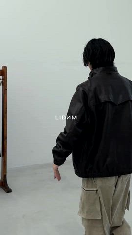 FADED SHEEP SKIN TRACK JACKETを使った人気ファッション